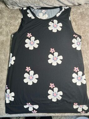 Black Floral Sleeveless Tank Top - Classic Women's Top